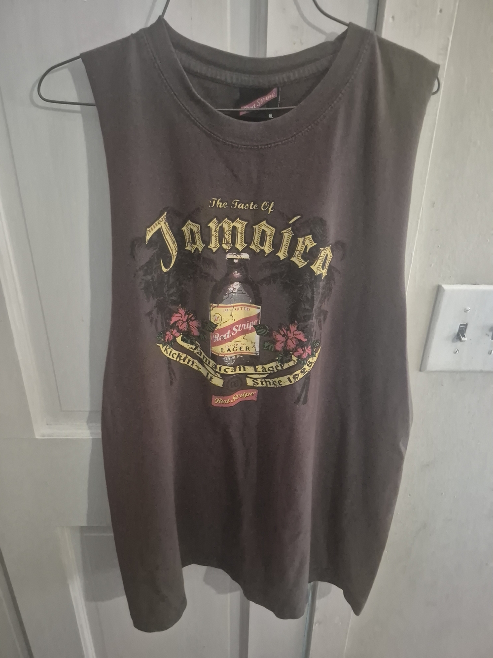 Jamaica Graphic Muscle Tee - Brown